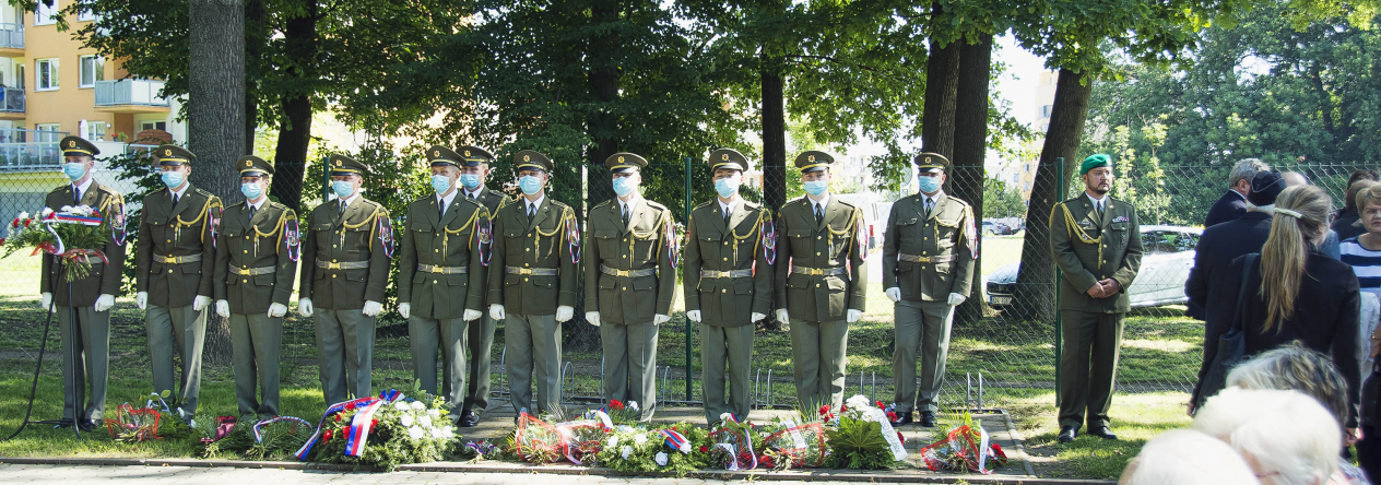 Pietní akt k uctění památky obětí heydrichiády a vzpomínkový akt na výsadek Silver A